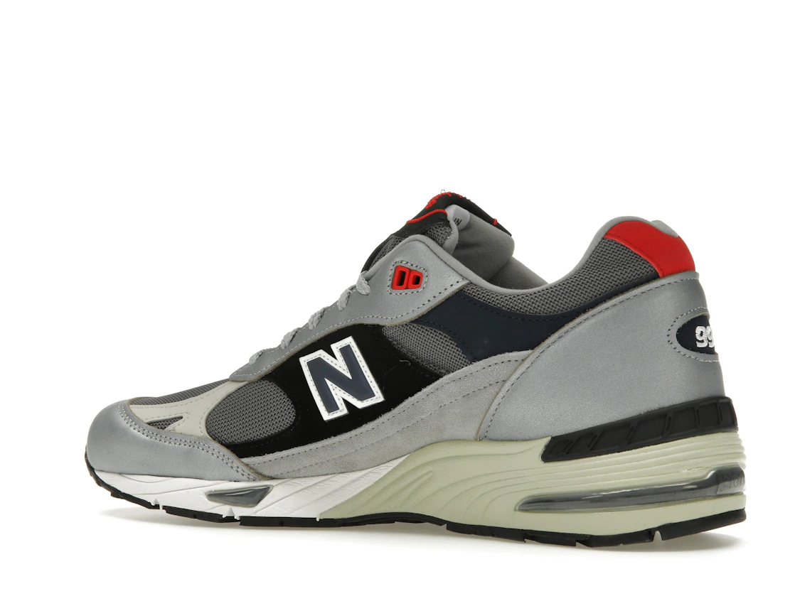 Vue 22 de New Balance 991 MiUK Silver
