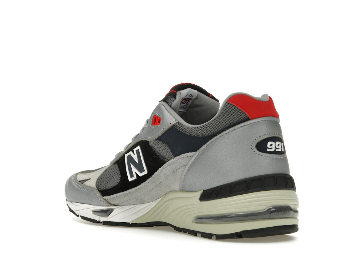 Vue 24 de New Balance 991 MiUK Silver