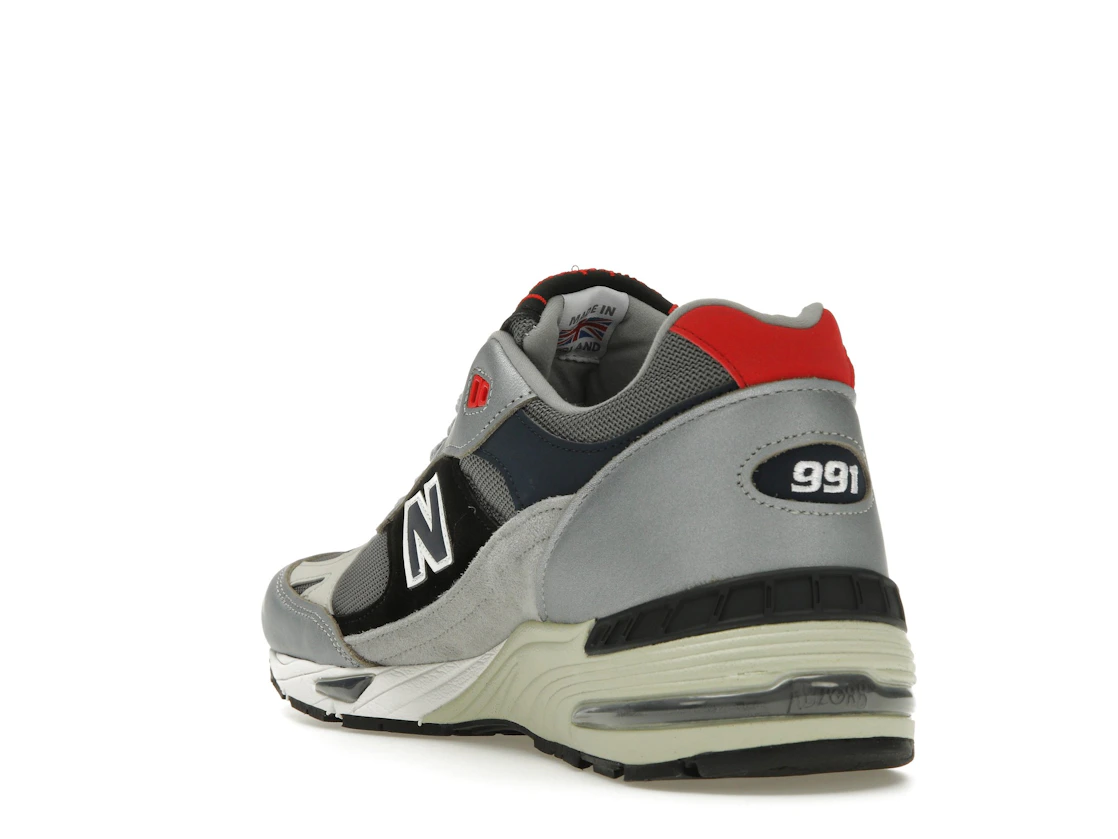 Vue 25 de New Balance 991 MiUK Silver