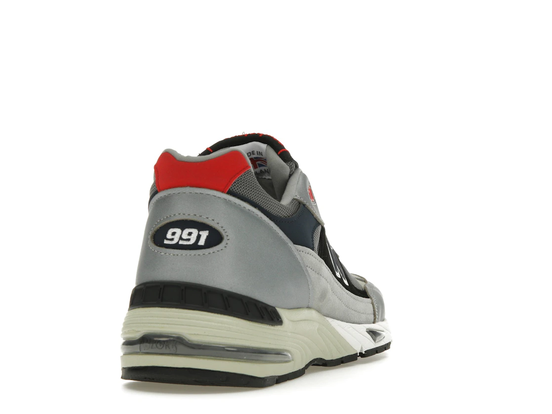 Vue 30 de New Balance 991 MiUK Silver