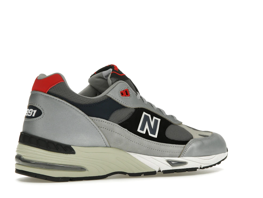 Vue 34 de New Balance 991 MiUK Silver