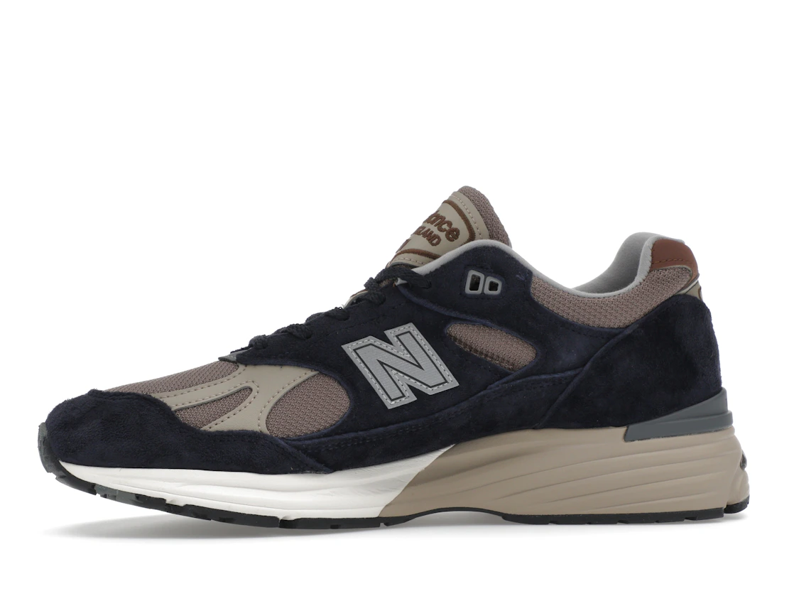 Vue 18 de New Balance 991v2 MiUK After Midnight Sepia Tint