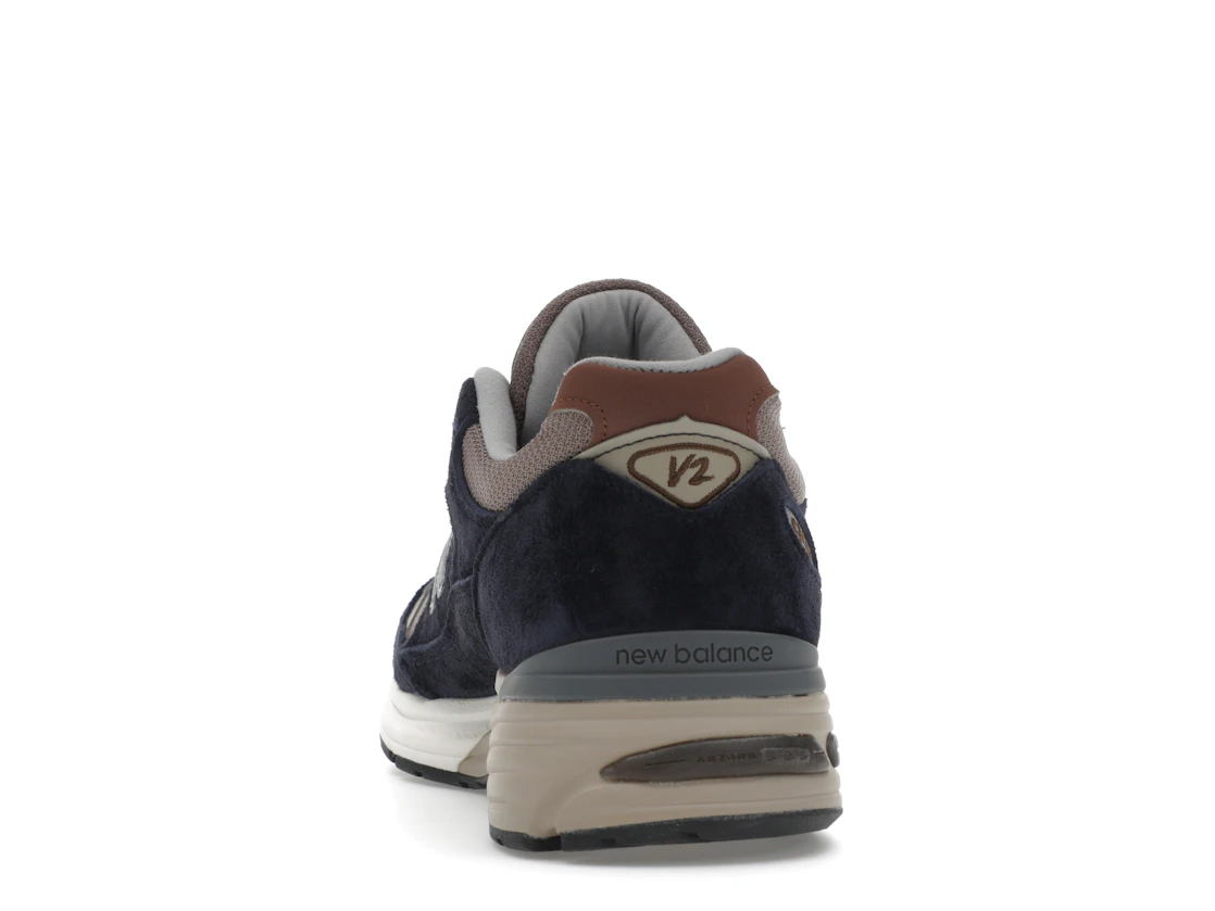 Vue 27 de New Balance 991v2 MiUK After Midnight Sepia Tint