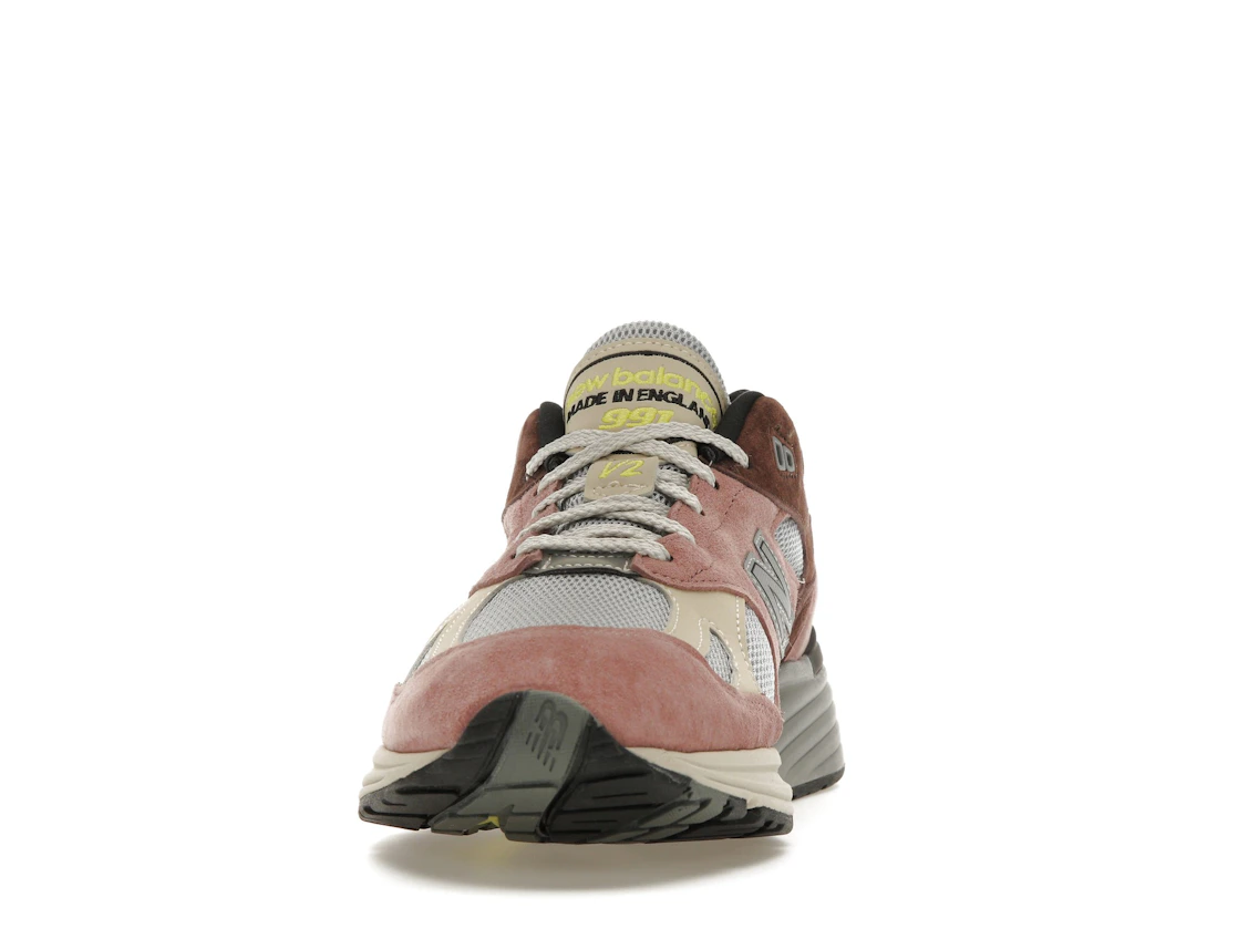 Vue 11 de New Balance 991v2 MiUK Rosewood