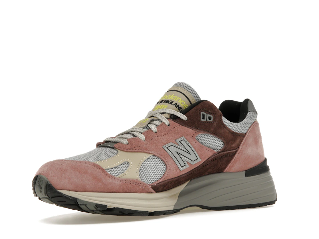 Vue 15 de New Balance 991v2 MiUK Rosewood