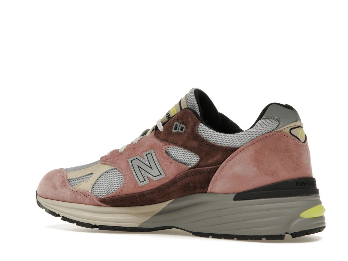 Vue 22 de New Balance 991v2 MiUK Rosewood