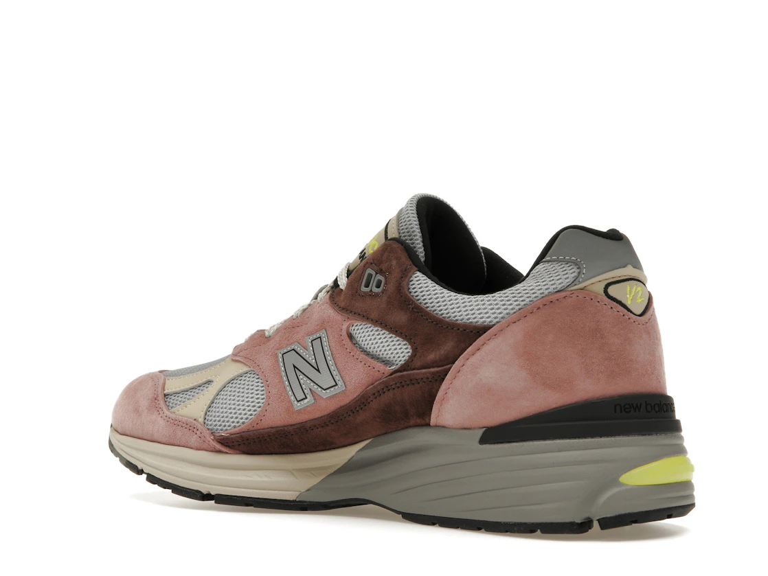 Vue 23 de New Balance 991v2 MiUK Rosewood