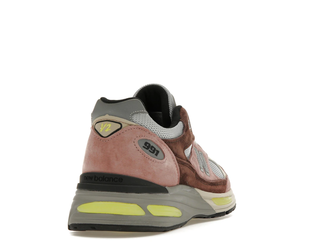 Vue 30 de New Balance 991v2 MiUK Rosewood