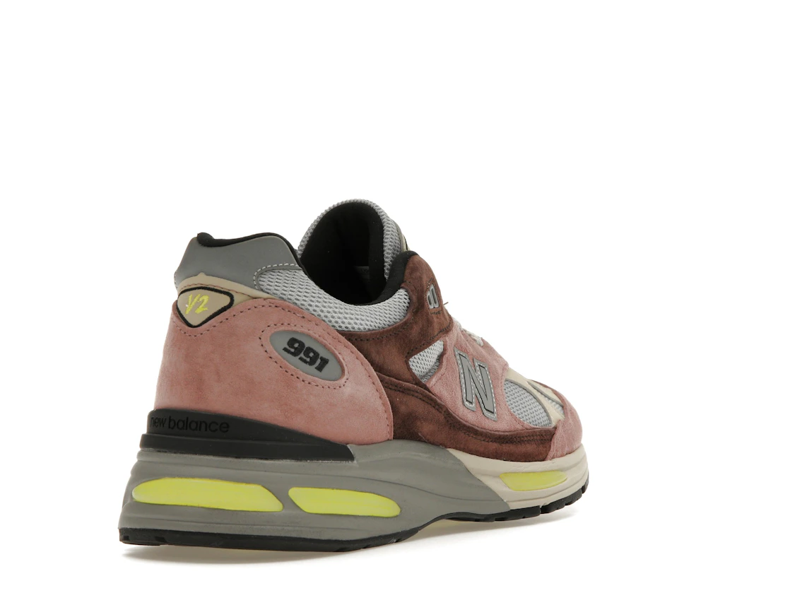 Vue 31 de New Balance 991v2 MiUK Rosewood