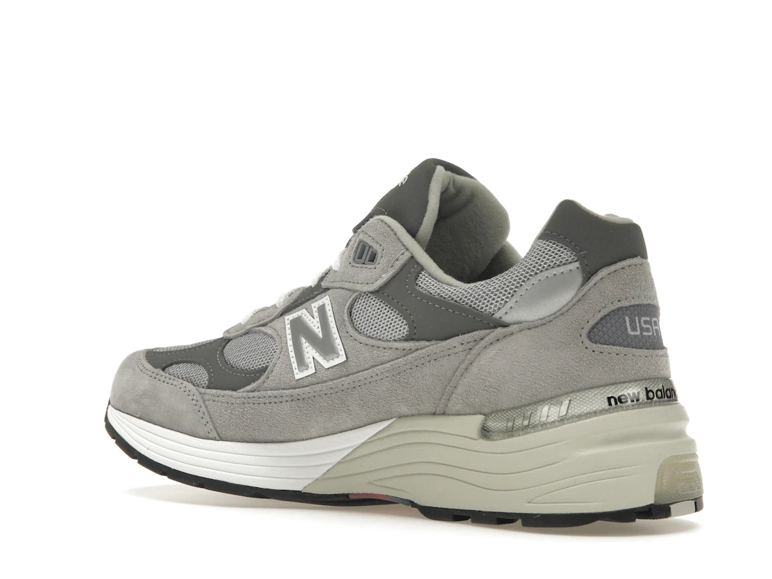 Vue 23 de New Balance 992 Grey