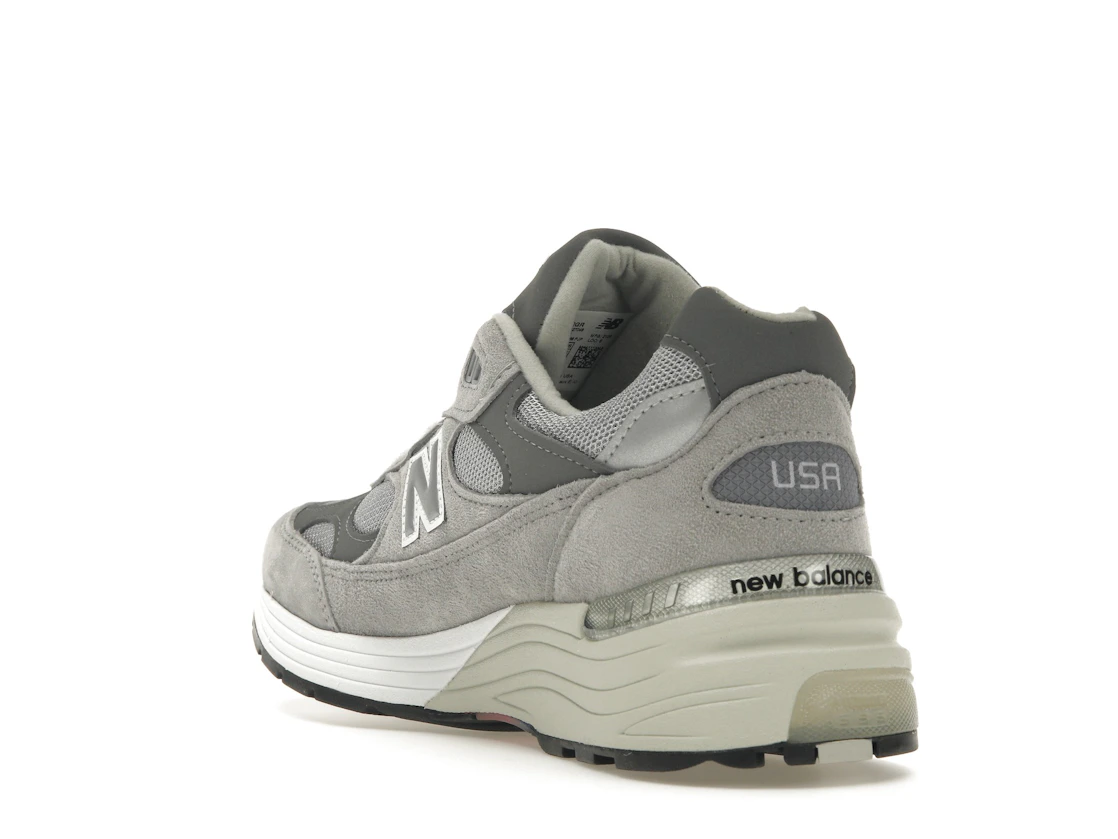 Vue 25 de New Balance 992 Grey