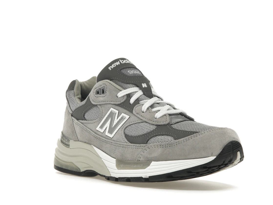 Vue 6 de New Balance 992 Grey
