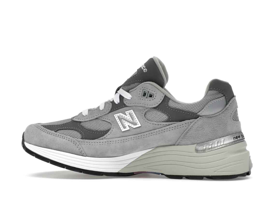 Vue 20 de New Balance 992 MiUSA Grey Silver Metallic