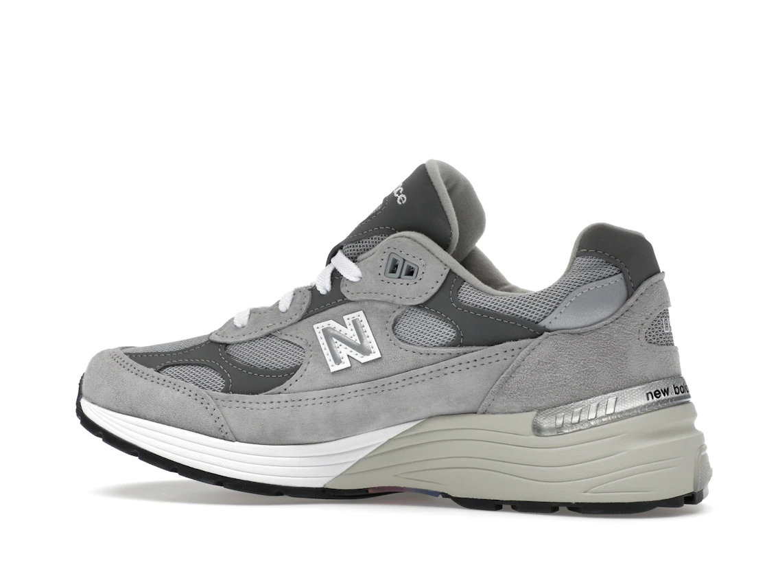 Vue 21 de New Balance 992 MiUSA Grey Silver Metallic