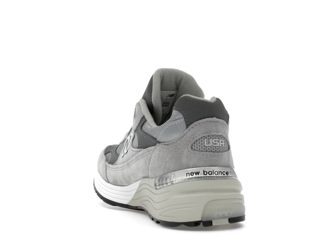 Vue 26 de New Balance 992 MiUSA Grey Silver Metallic