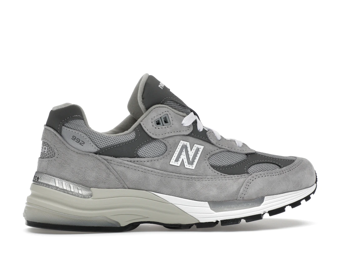 Vue 36 de New Balance 992 MiUSA Grey Silver Metallic