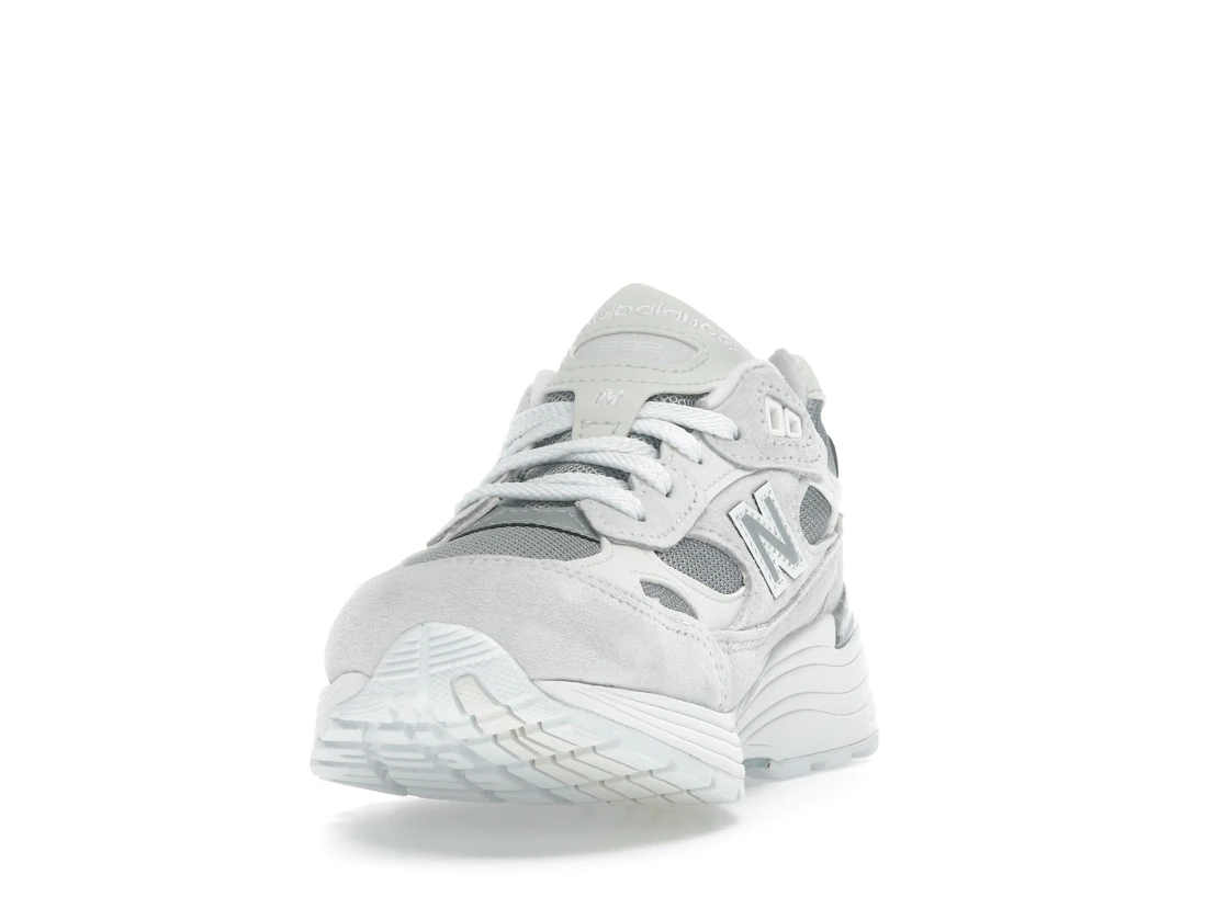 Vue 12 de New Balance 992 MiUSA White Reflection
