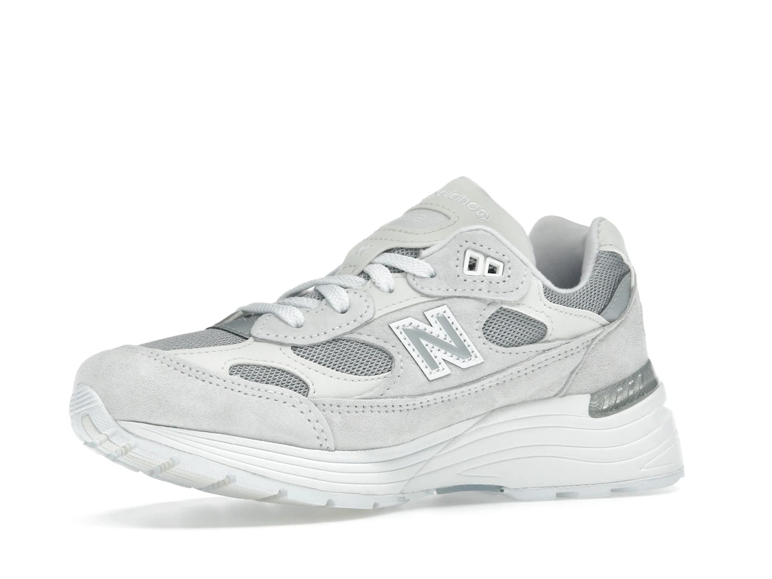 Vue 16 de New Balance 992 MiUSA White Reflection
