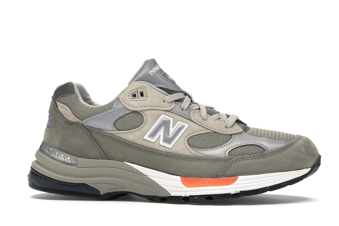 Vue 2 de New Balance 992 WTAPS