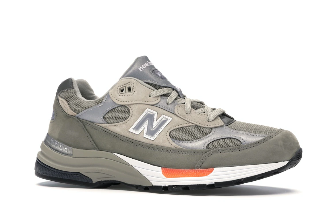 Vue 3 de New Balance 992 WTAPS