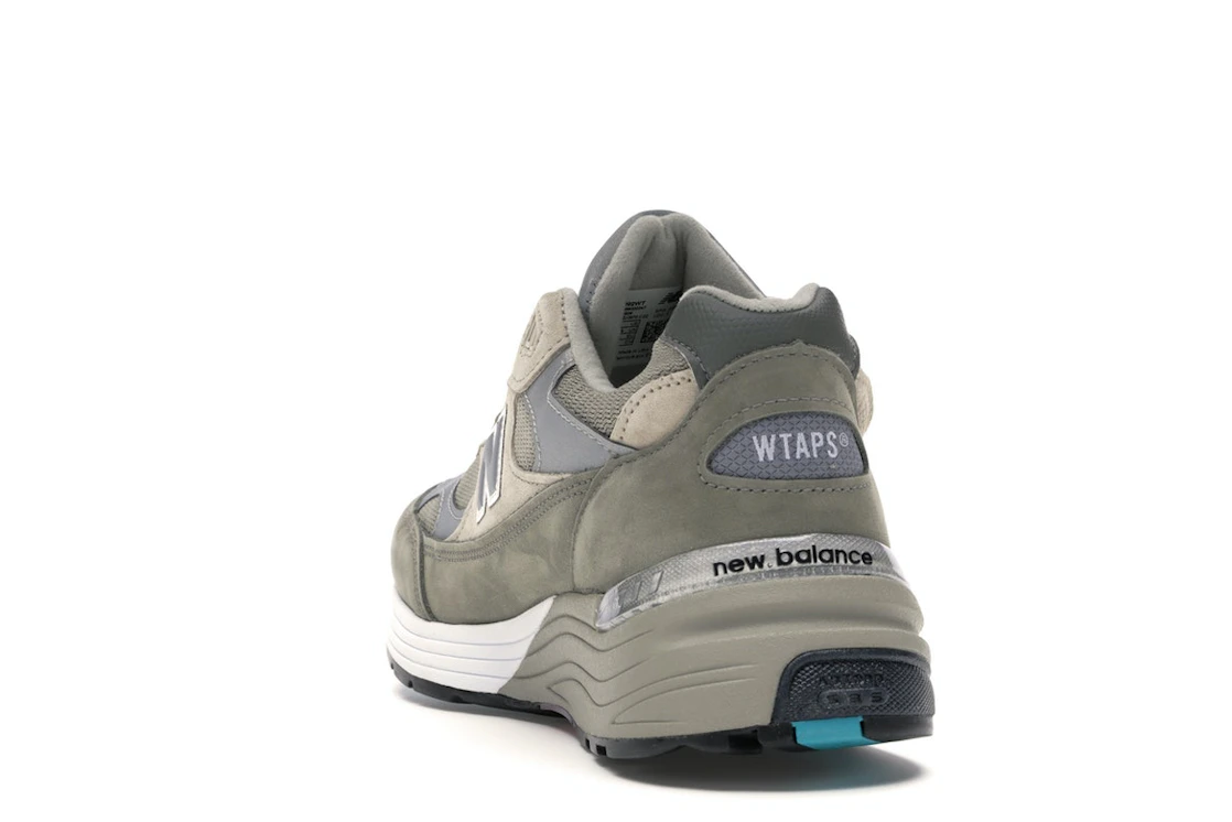 Vue 26 de New Balance 992 WTAPS