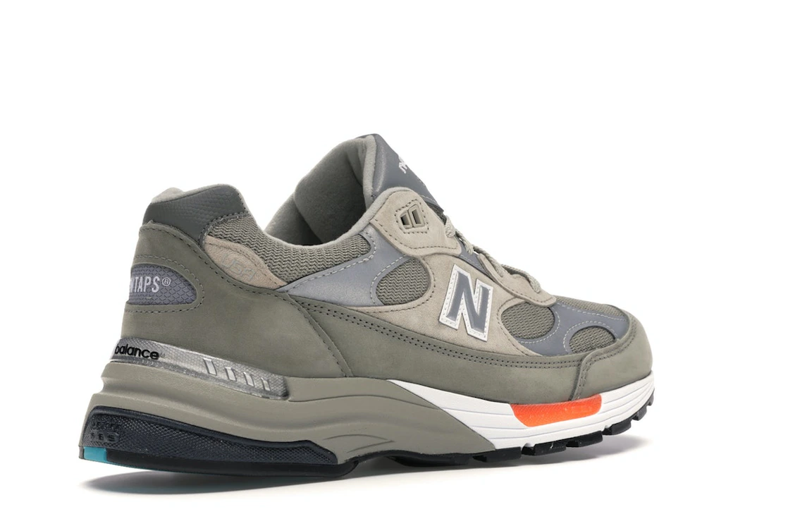 Vue 33 de New Balance 992 WTAPS