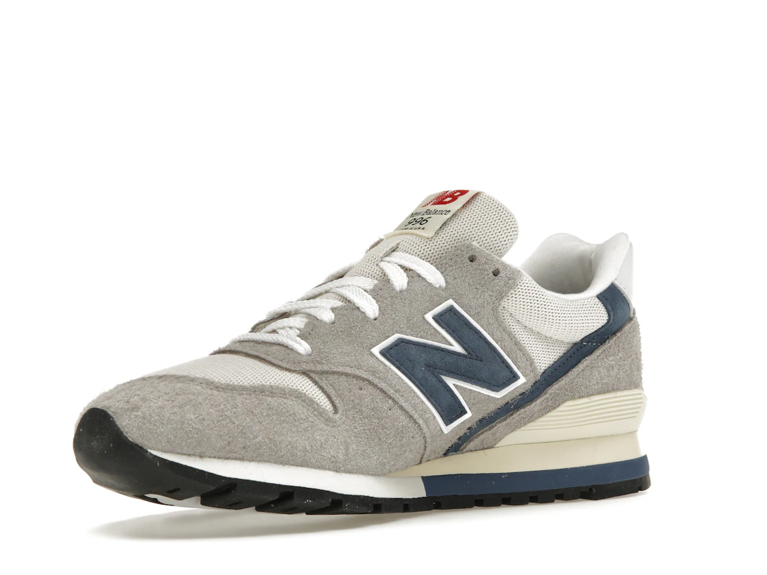 Vue 15 de New Balance 996 MiUSA Grey Day (2023)