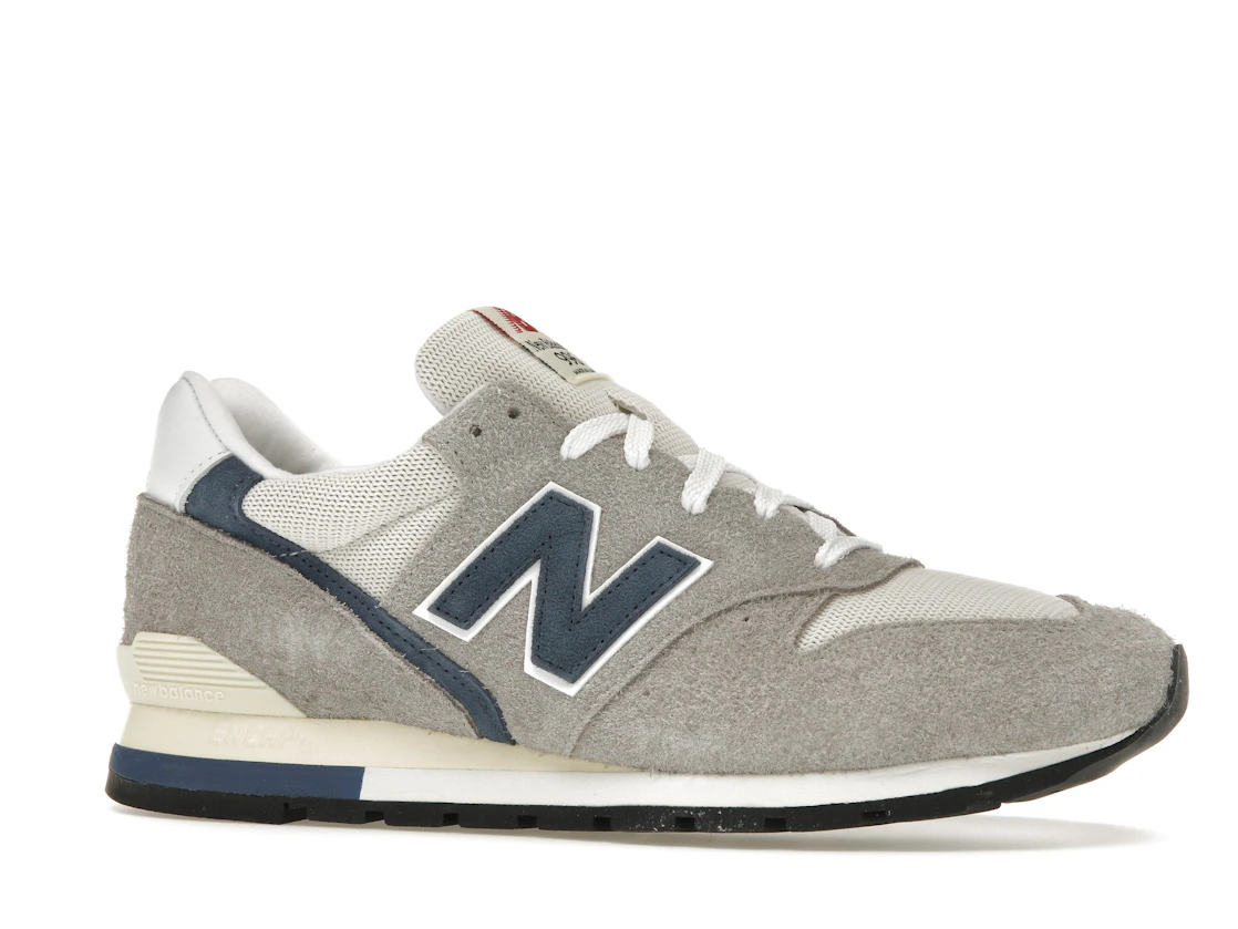 Vue 3 de New Balance 996 MiUSA Grey Day (2023)