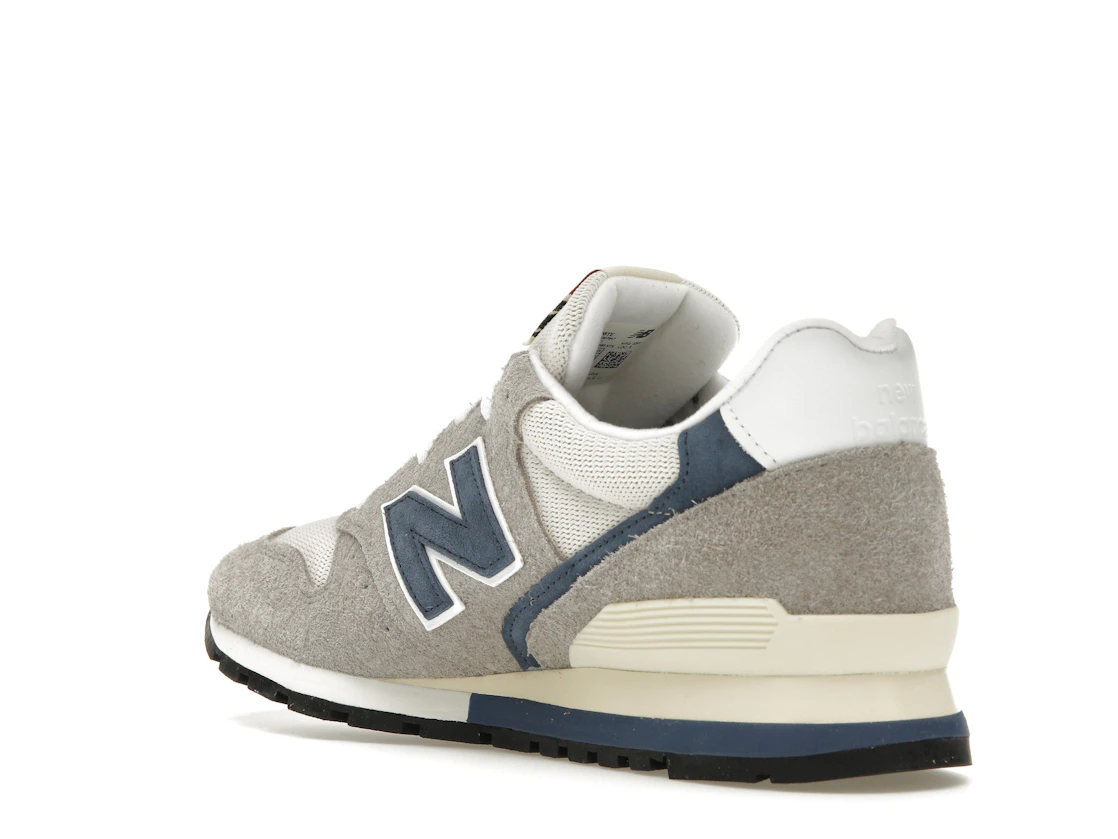 Vue 24 de New Balance 996 MiUSA Grey Day (2023)