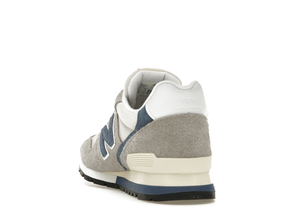 Vue 26 de New Balance 996 MiUSA Grey Day (2023)