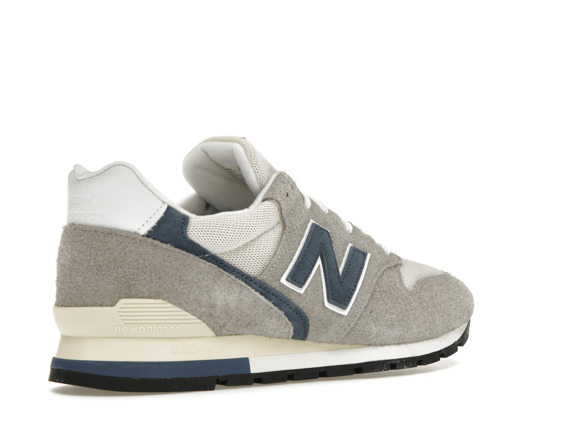 Vue 33 de New Balance 996 MiUSA Grey Day (2023)