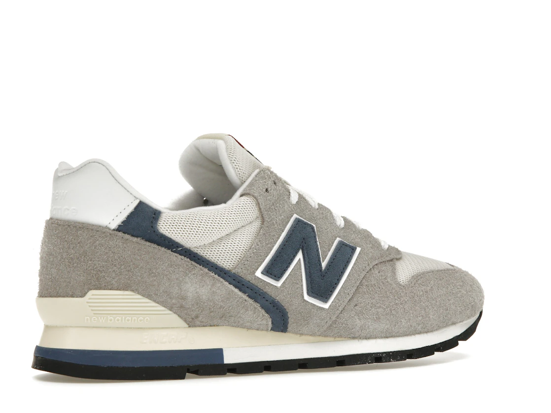 Vue 34 de New Balance 996 MiUSA Grey Day (2023)
