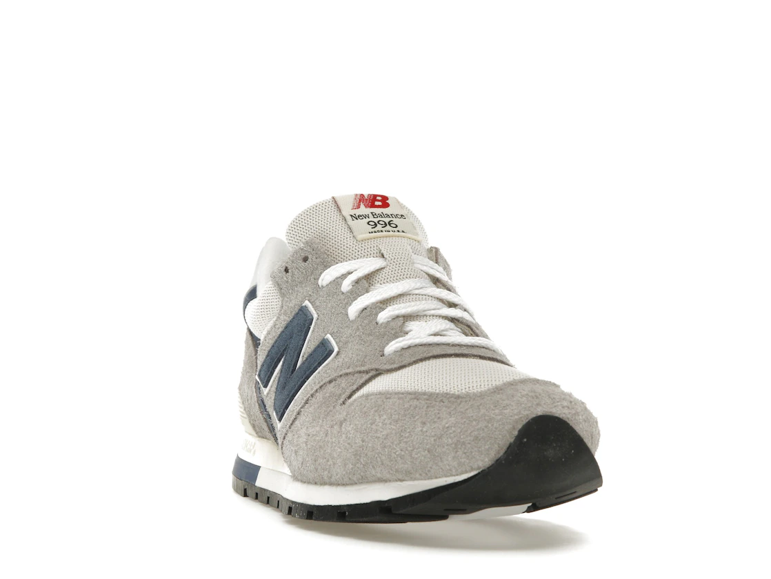 Vue 8 de New Balance 996 MiUSA Grey Day (2023)