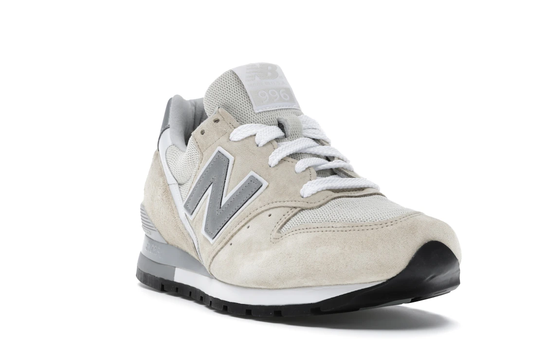 Vue 7 de New Balance 996 Tan White