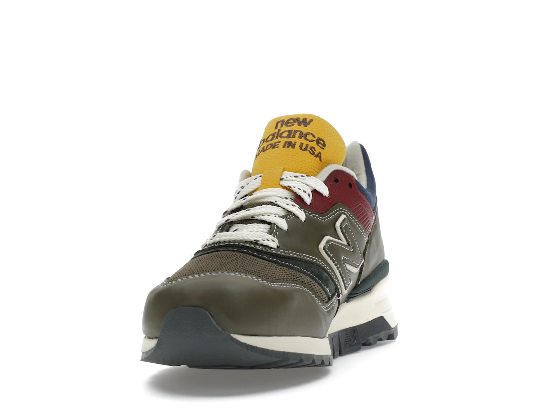 Vue 12 de New Balance 997 MiUSA Aimé Leon Dore Dark Moss Angora