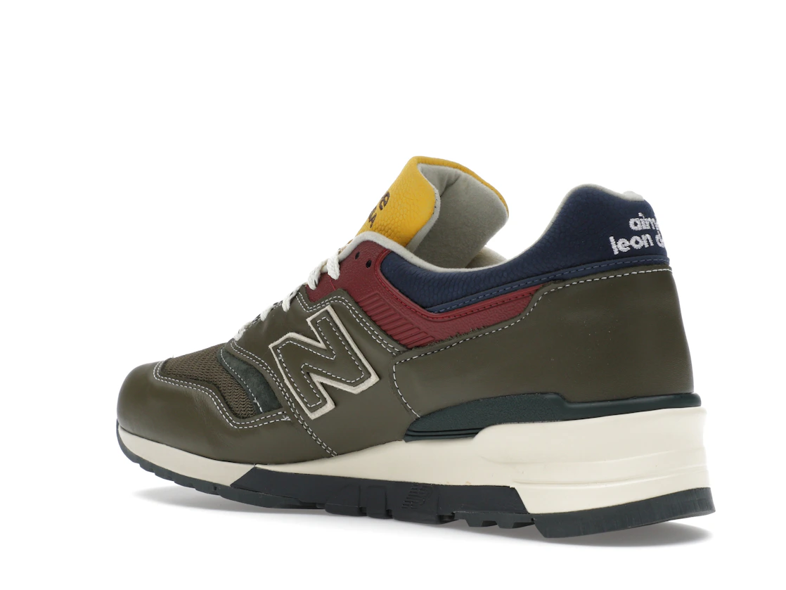 Vue 23 de New Balance 997 MiUSA Aimé Leon Dore Dark Moss Angora