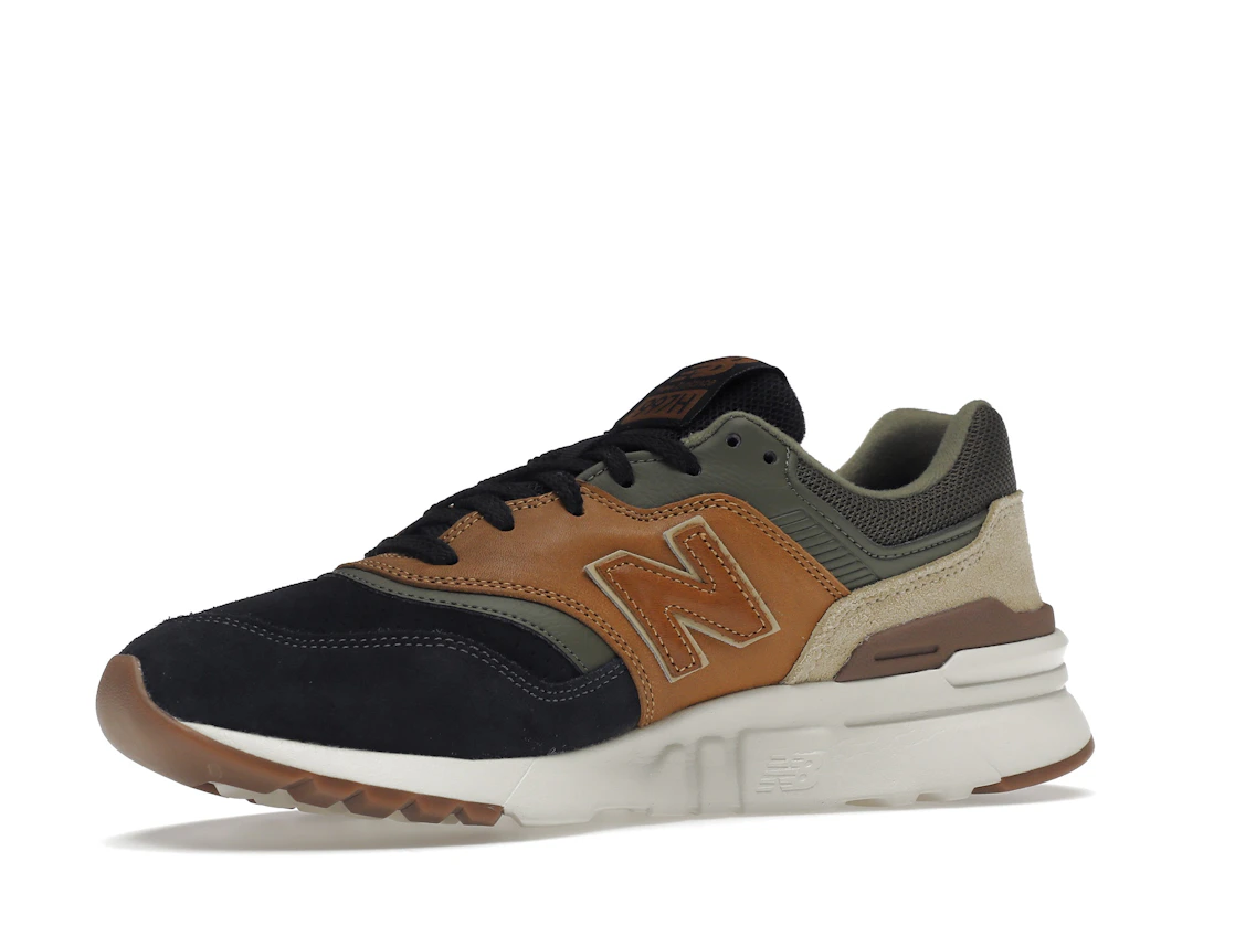 Vue 16 de New Balance 997H Workwear Black
