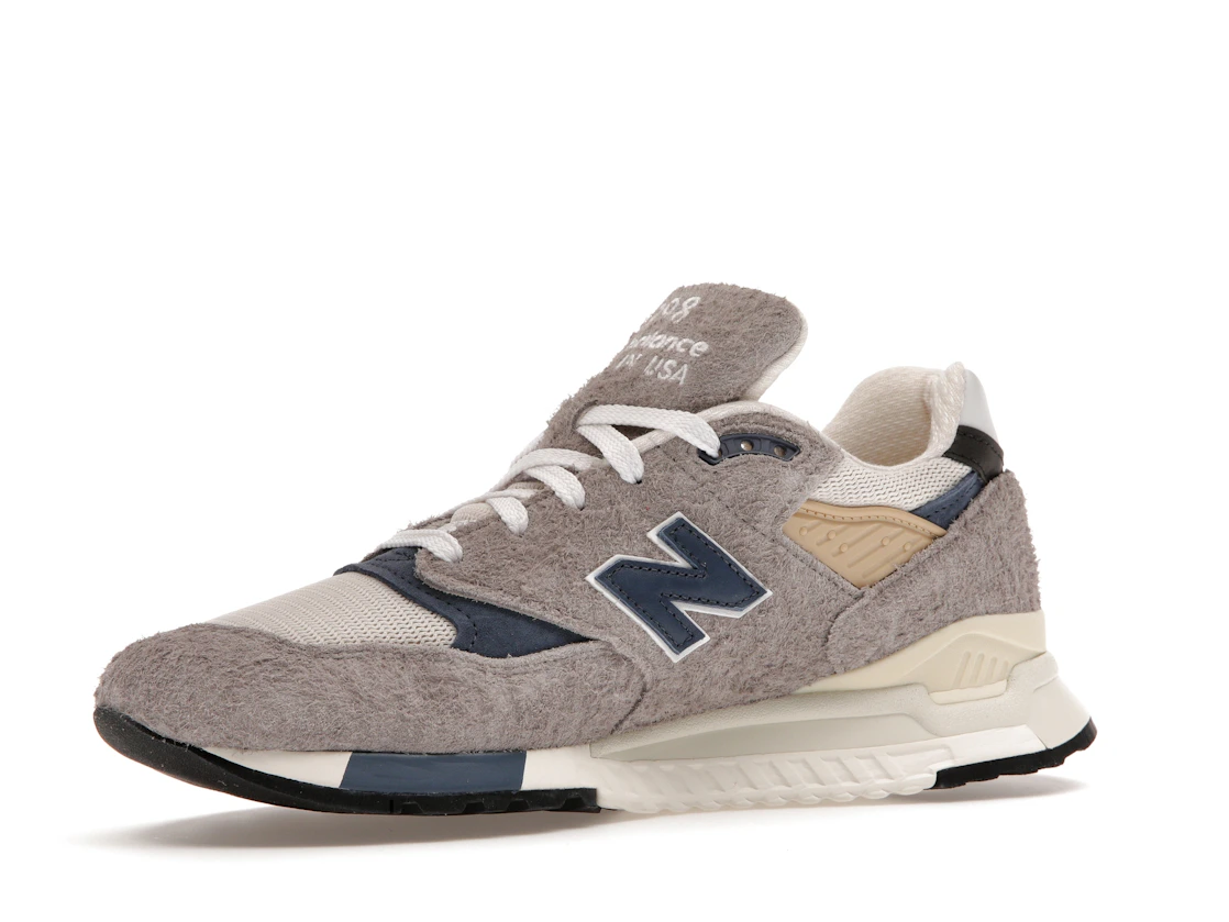 Vue 16 de New Balance 998 MiUSA Grey Day (2023)