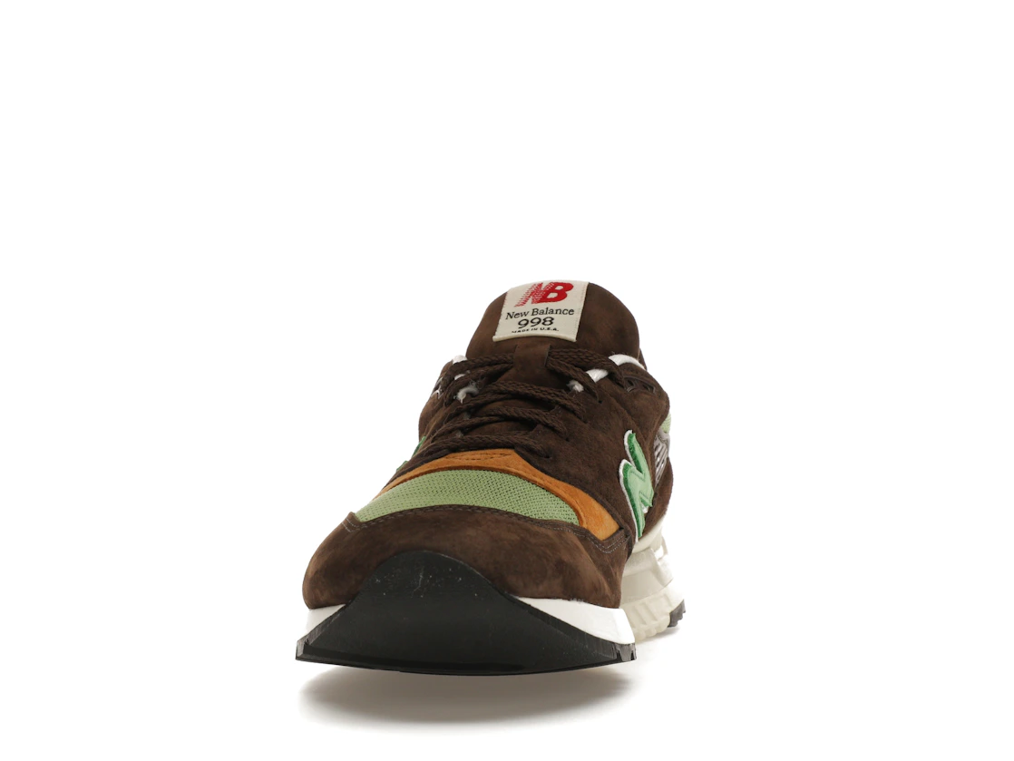 Vue 11 de New Balance 998 MiUSA Teddy Santis Brown Green