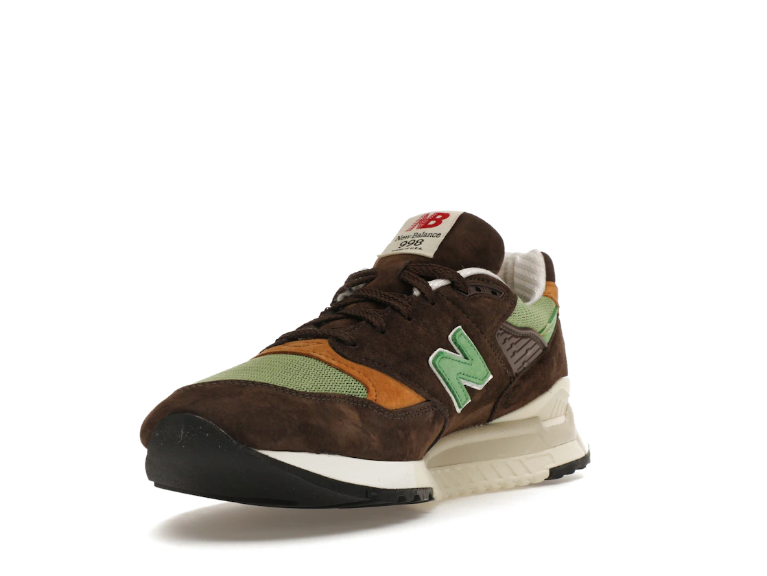 Vue 13 de New Balance 998 MiUSA Teddy Santis Brown Green