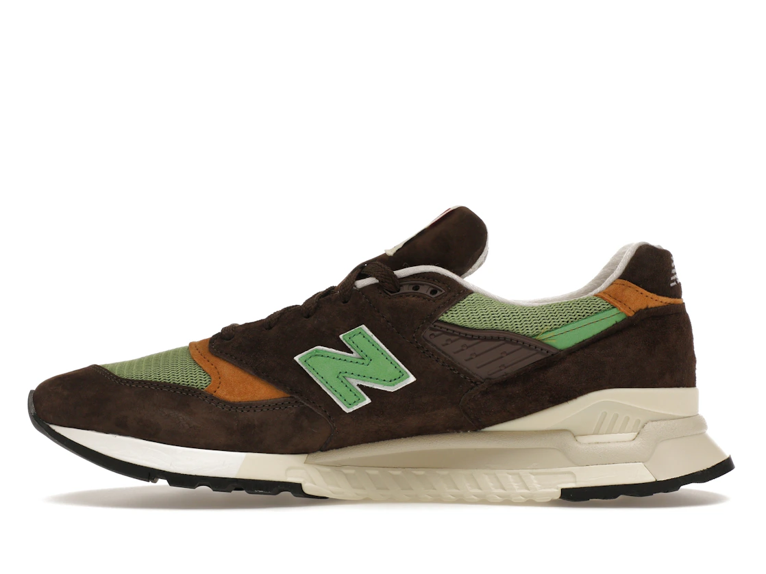 Vue 19 de New Balance 998 MiUSA Teddy Santis Brown Green