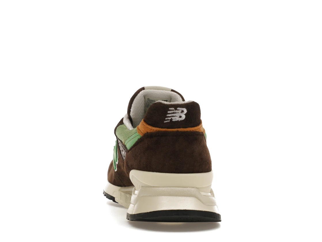 Vue 27 de New Balance 998 MiUSA Teddy Santis Brown Green