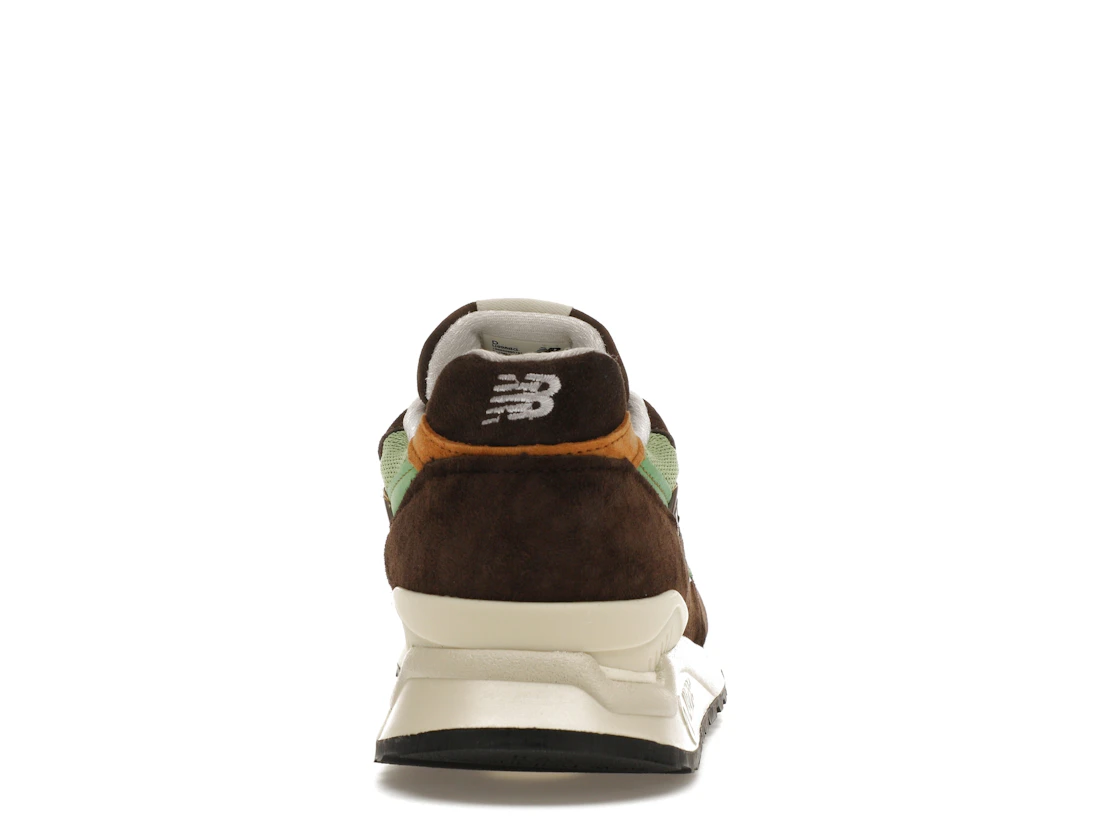 Vue 28 de New Balance 998 MiUSA Teddy Santis Brown Green