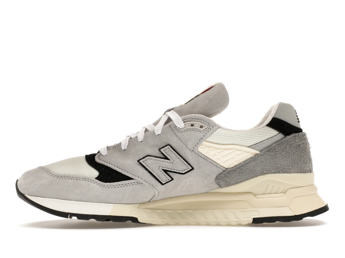 Vue 19 de New Balance 998 MiUSA Teddy Santis Grey Cream