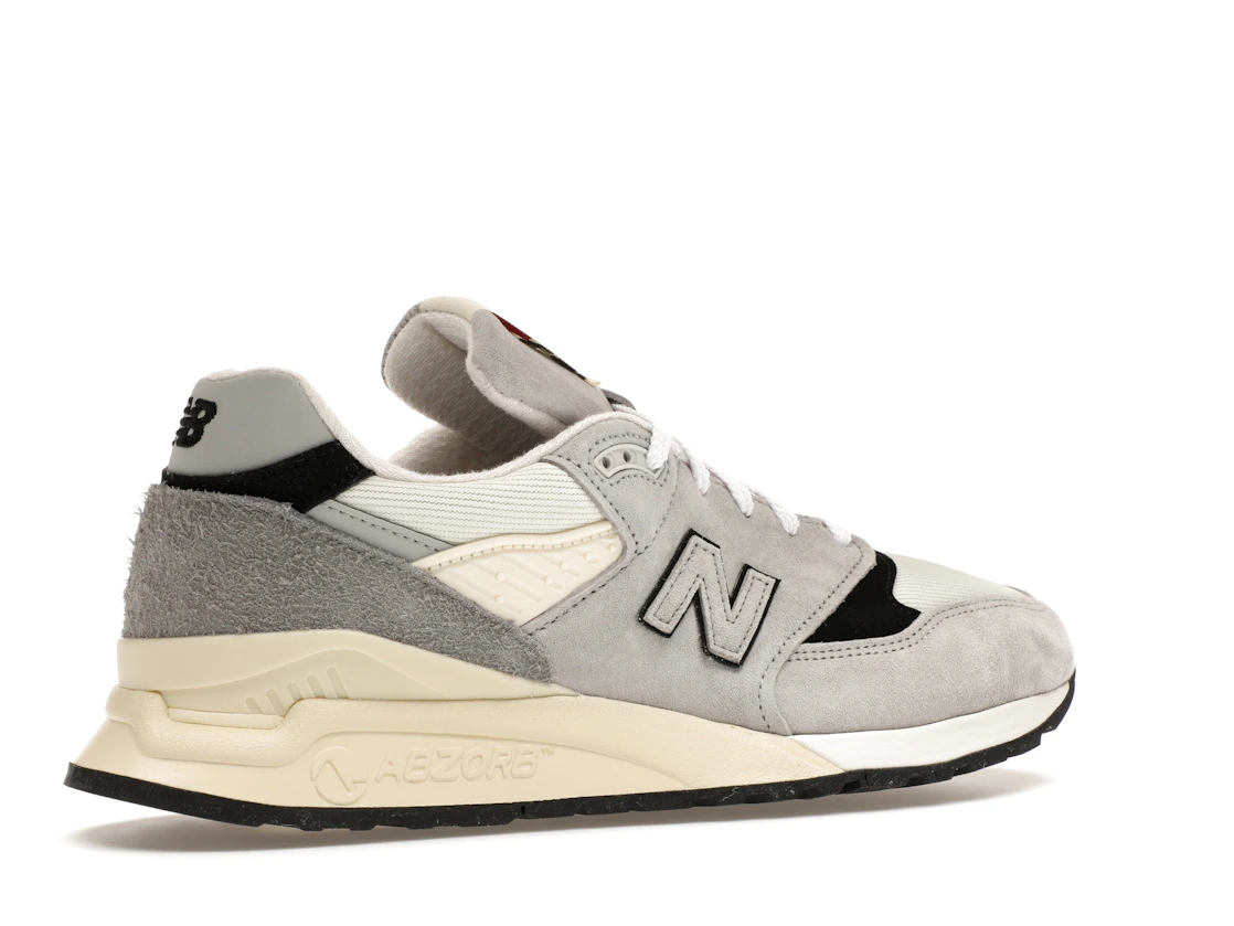 Vue 34 de New Balance 998 MiUSA Teddy Santis Grey Cream