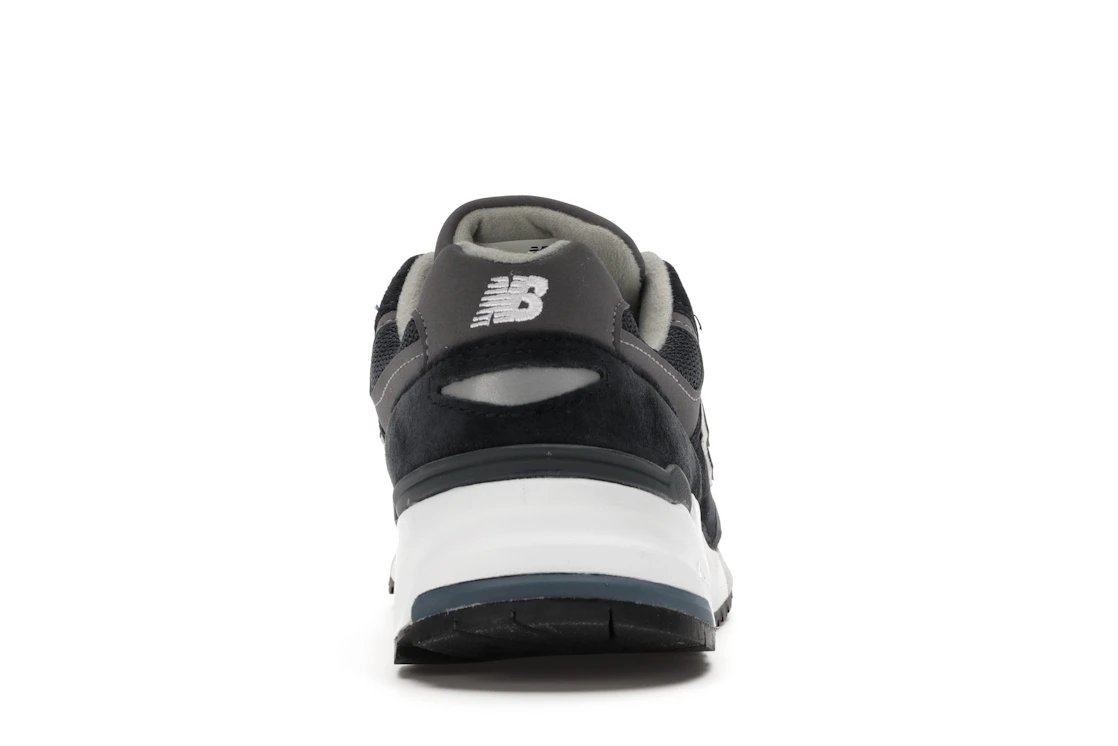 Vue 28 de New Balance 999 Navy Pewter