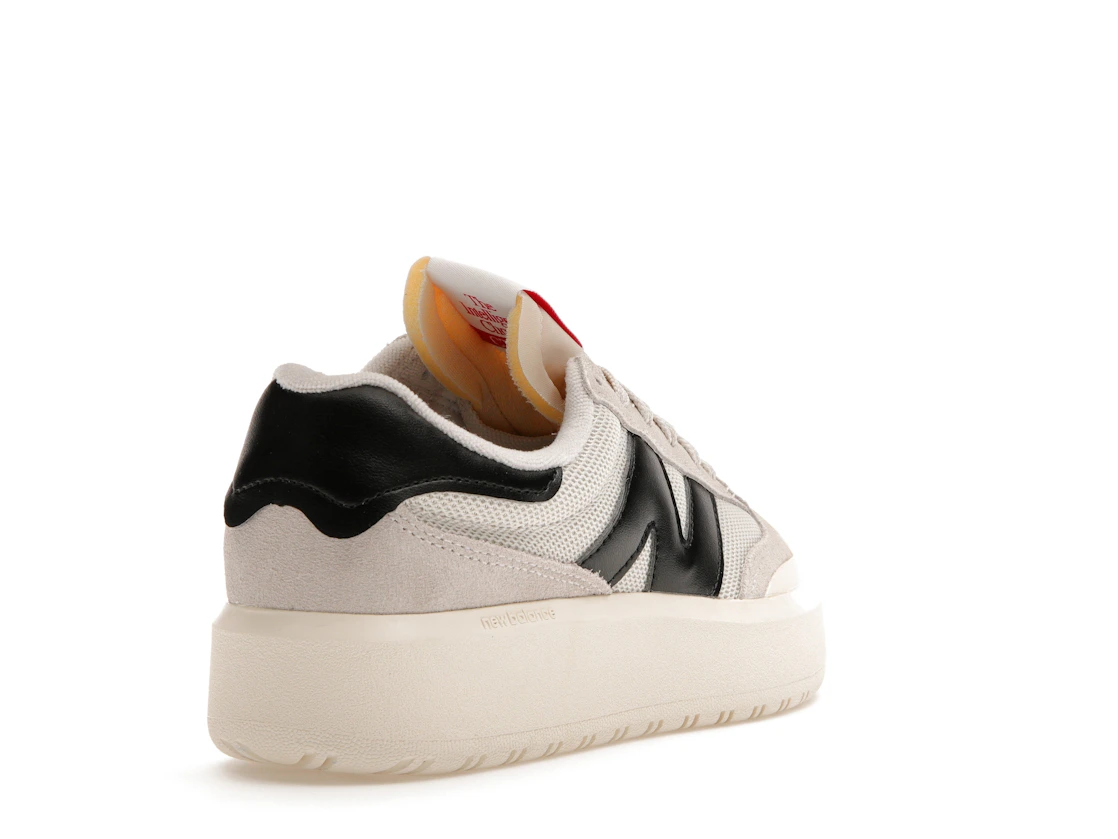 Vue 31 de New Balance CT302 Moonbeam Black Red