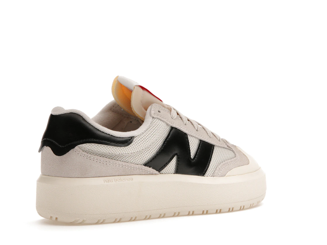 Vue 33 de New Balance CT302 Moonbeam Black Red