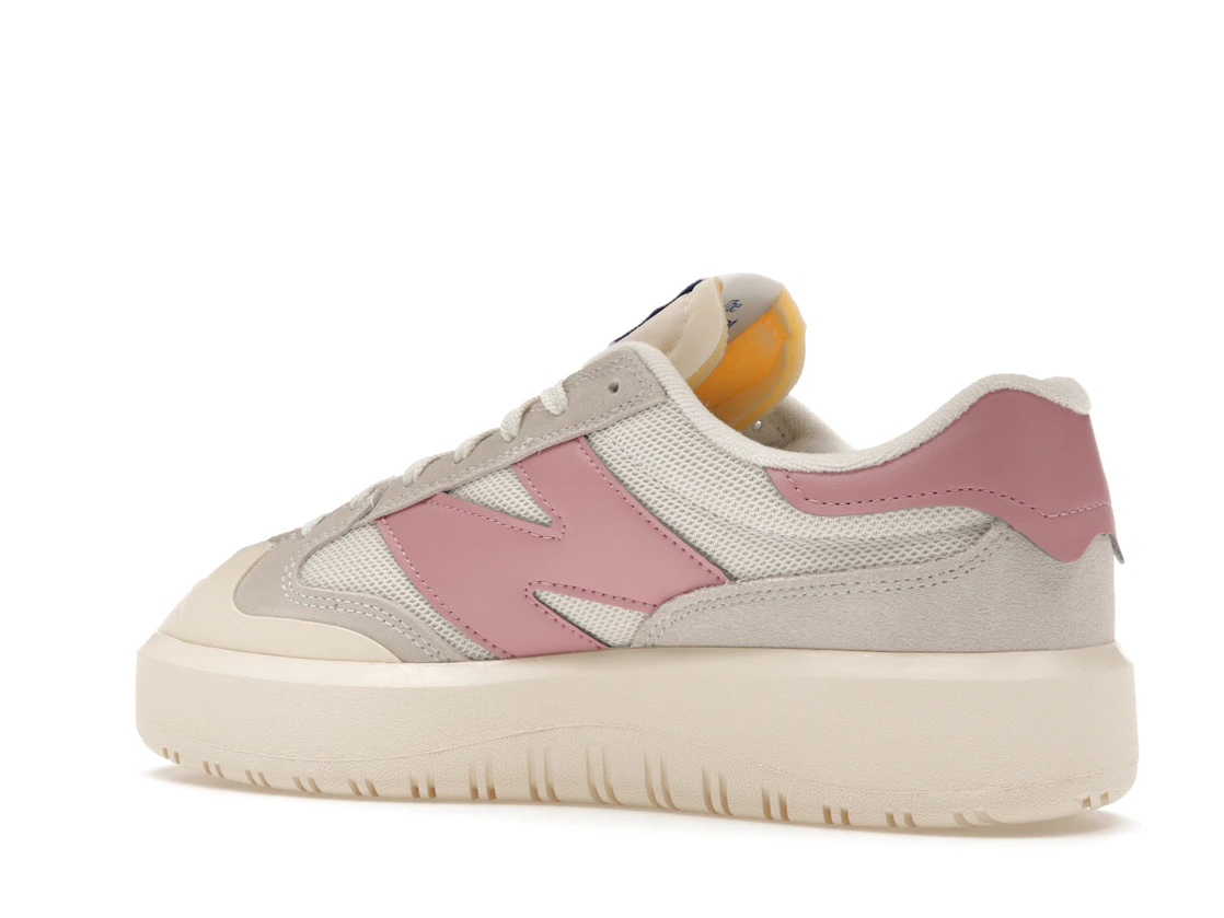Vue 22 de New Balance CT302 Sea Salt Rose