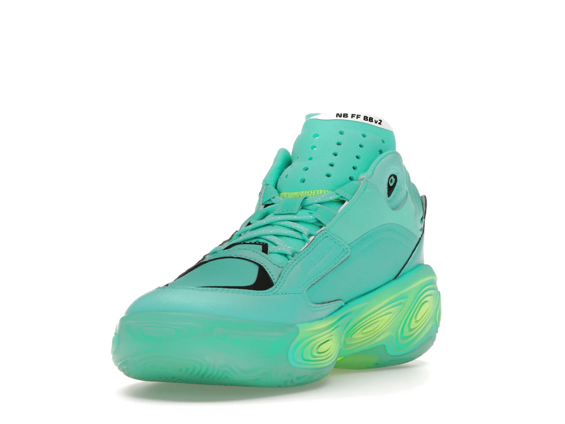 Vue 13 de New Balance Fresh Foam BB V2 Cyber Jade